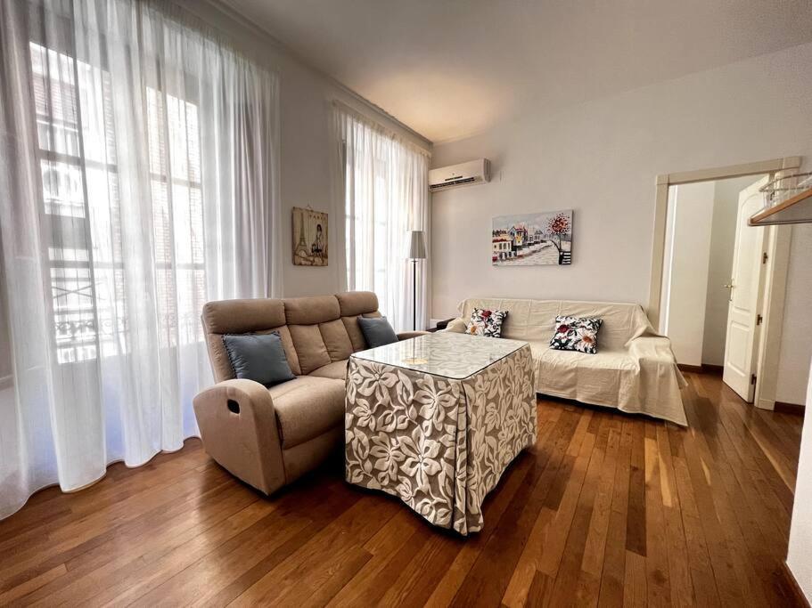 Apartamento Muy Centrico En Granada Bagian luar foto