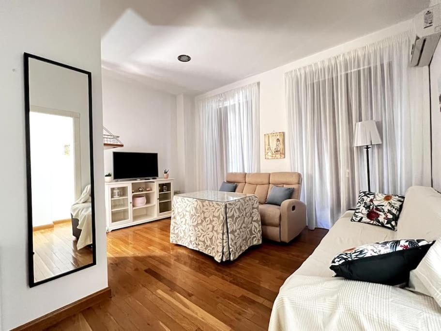 Apartamento Muy Centrico En Granada Bagian luar foto